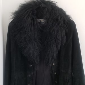MONGOLIAN FUR / BLACK SUEDE - 1970S CUT - COAT